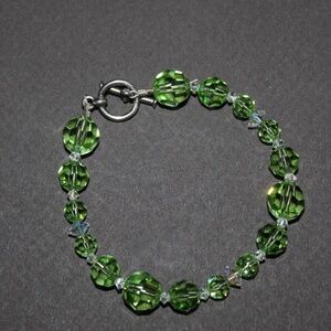Green Cut Glass Handbeaded Bracelet